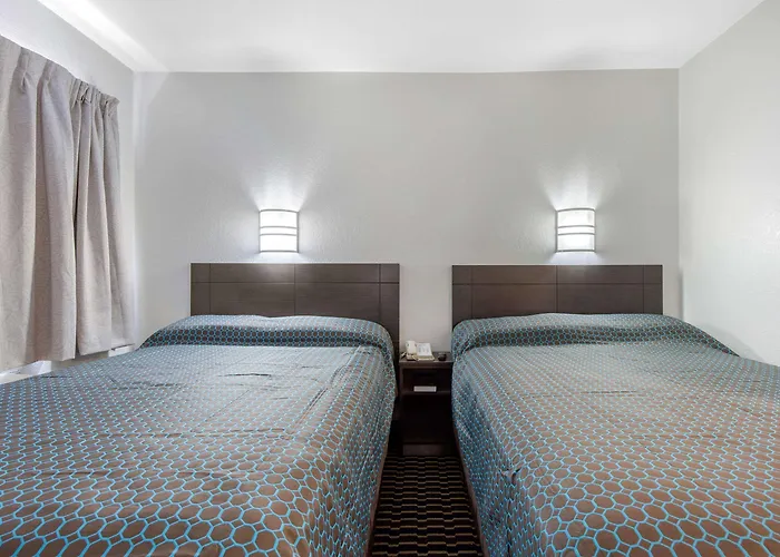 Rodeway Salem Route 52 Inn Winston-Salem