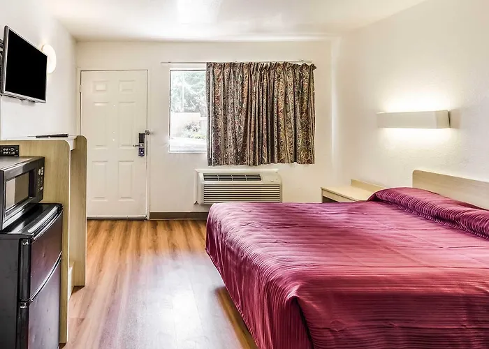 Inn Rodeway Salem Route 52 3*