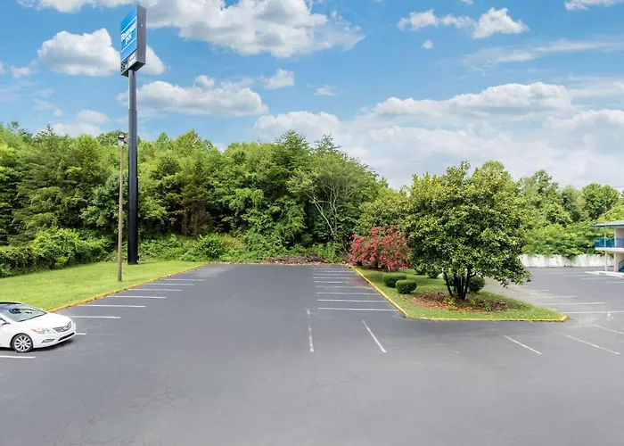 Rodeway Salem Route 52 Inn Winston-Salem